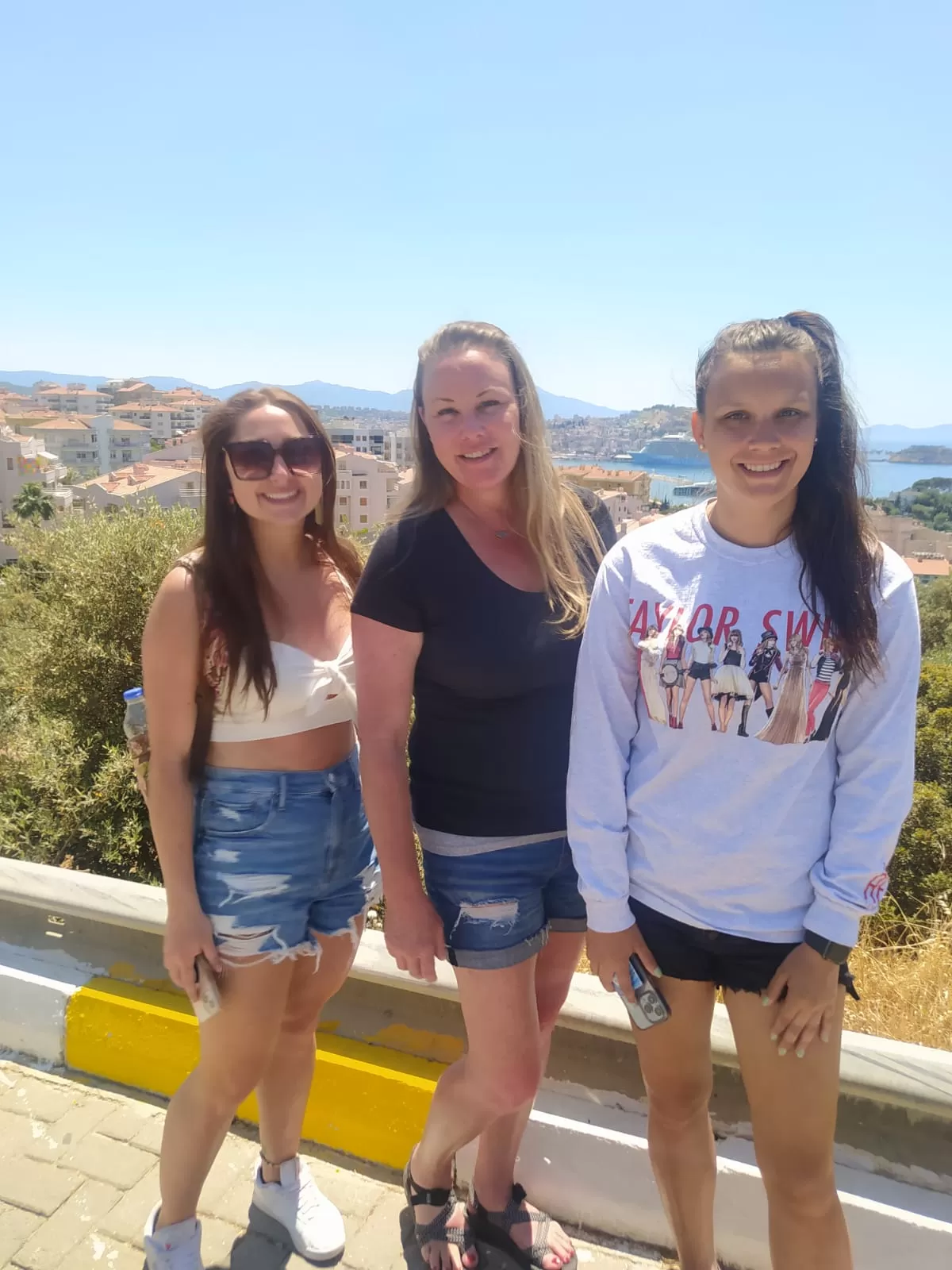 Discover Kusadasi: Walking Tour, Turkish Bath & Historical Landmarks with Sea Drop Travel